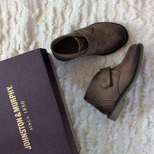 Johnston & Murphy Calder Chukka Boys Toddler 9 Oiled Leather Slip On Dress Boots